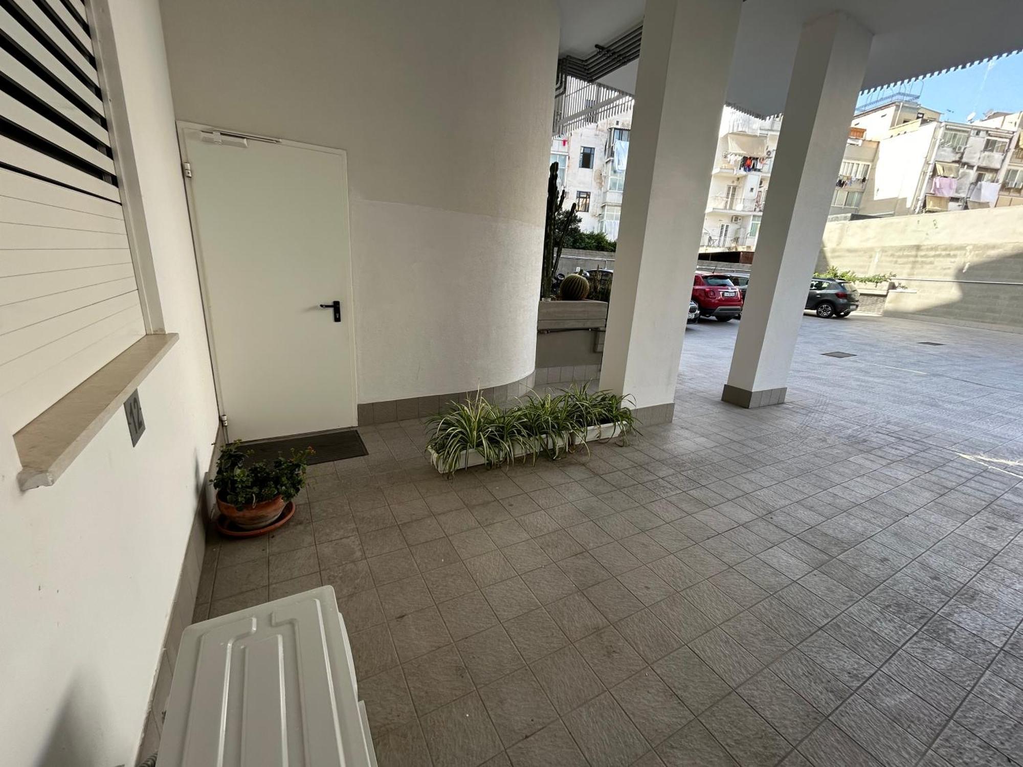 Central Modern Studio Bari Appartement Buitenkant foto